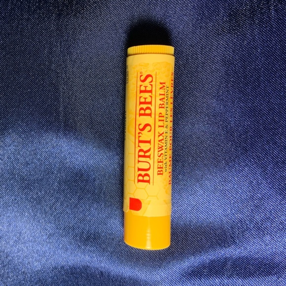 Burts bees beeswax lip balm - Picture 2 of 2